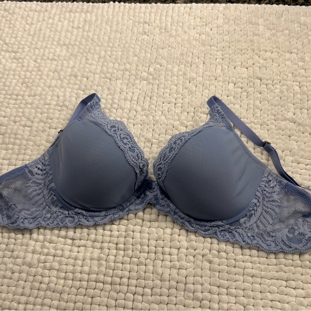Natori Lace Trimmed Gray Bra